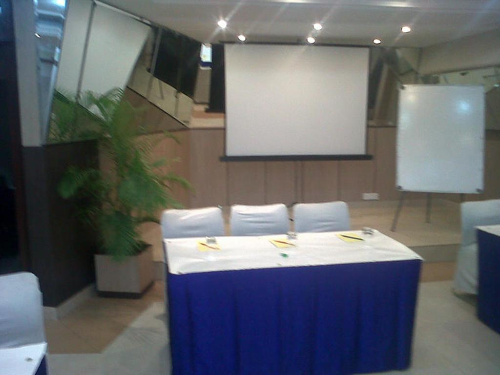 Fabexpress Lloyd House Hotell New Delhi Eksteriør bilde